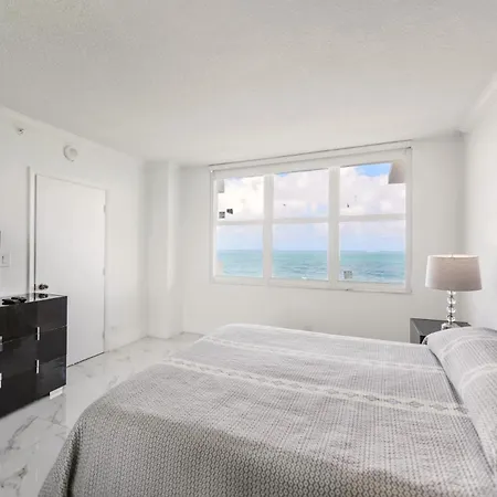 Modern Oceanfront Condo In The Heart Of Miami Beach